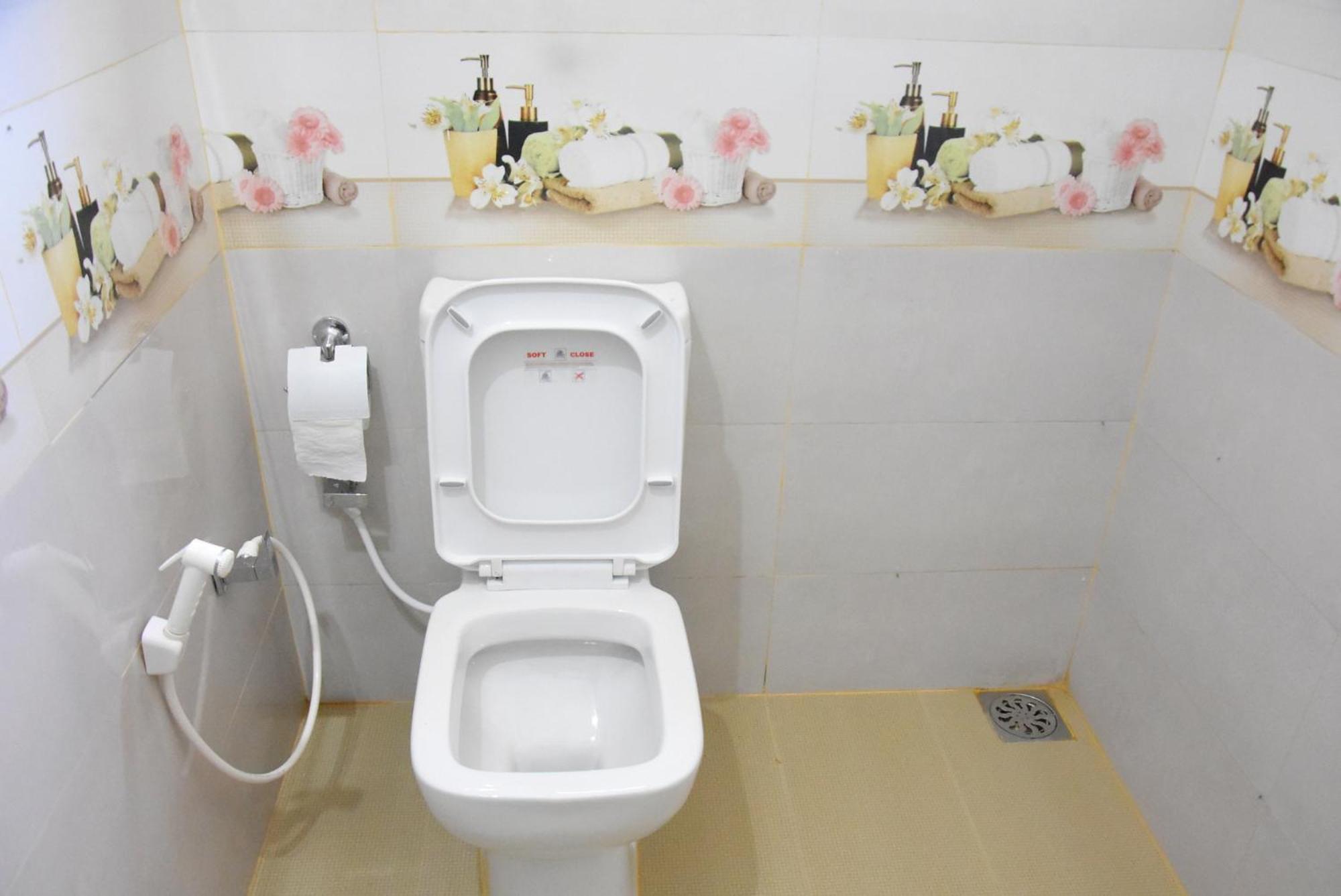 Silverline Guest House Анурадхапура Екстериор снимка