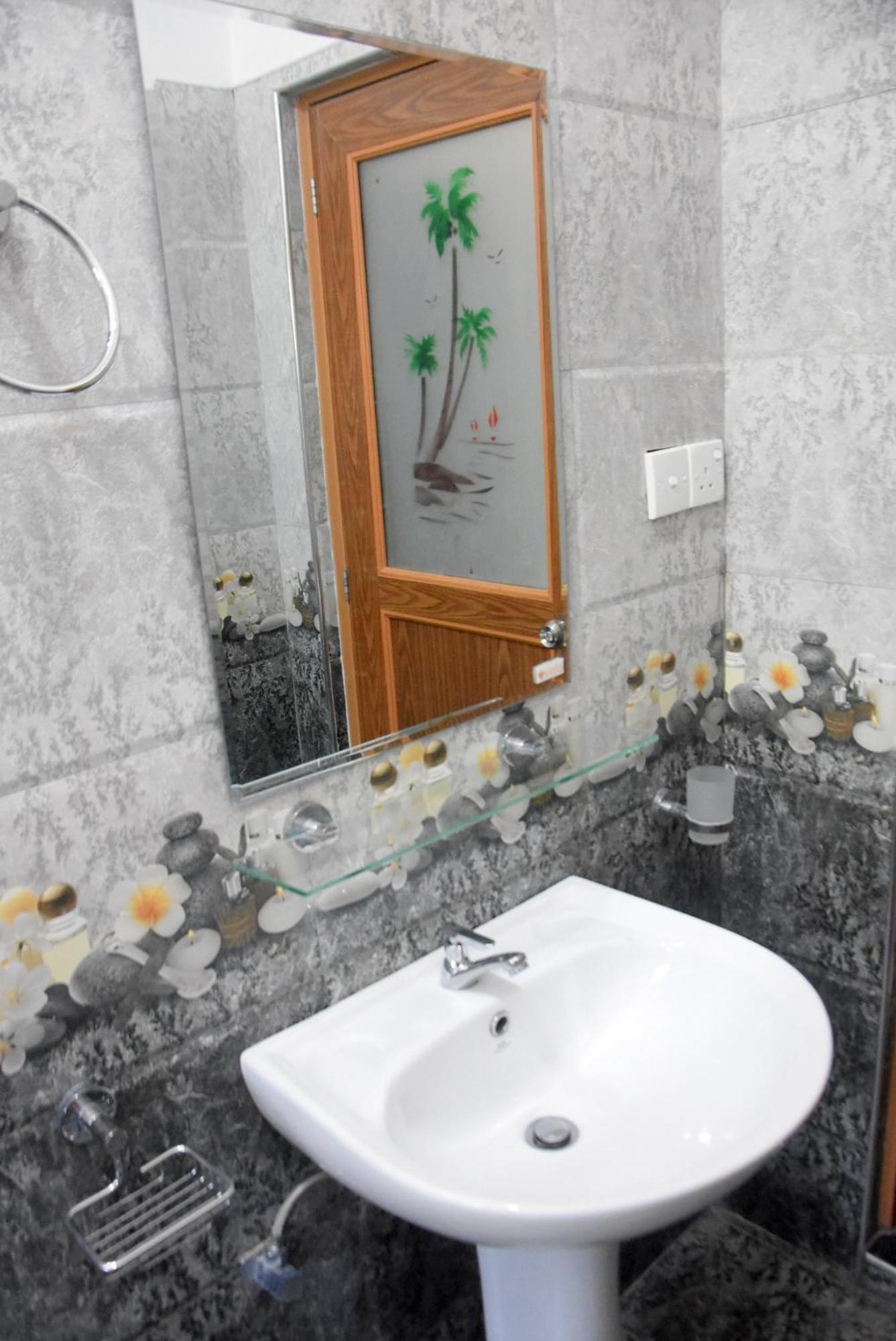 Silverline Guest House Анурадхапура Екстериор снимка