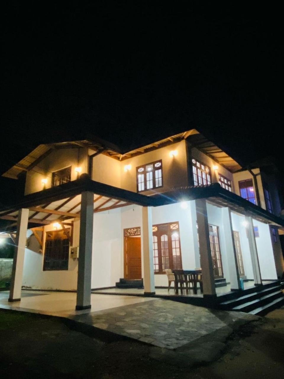Silverline Guest House Анурадхапура Екстериор снимка